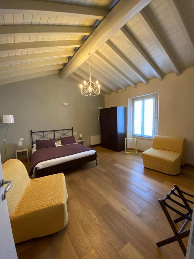 Dall Ingles Bed & Breakfast Cavriana Bagian luar foto