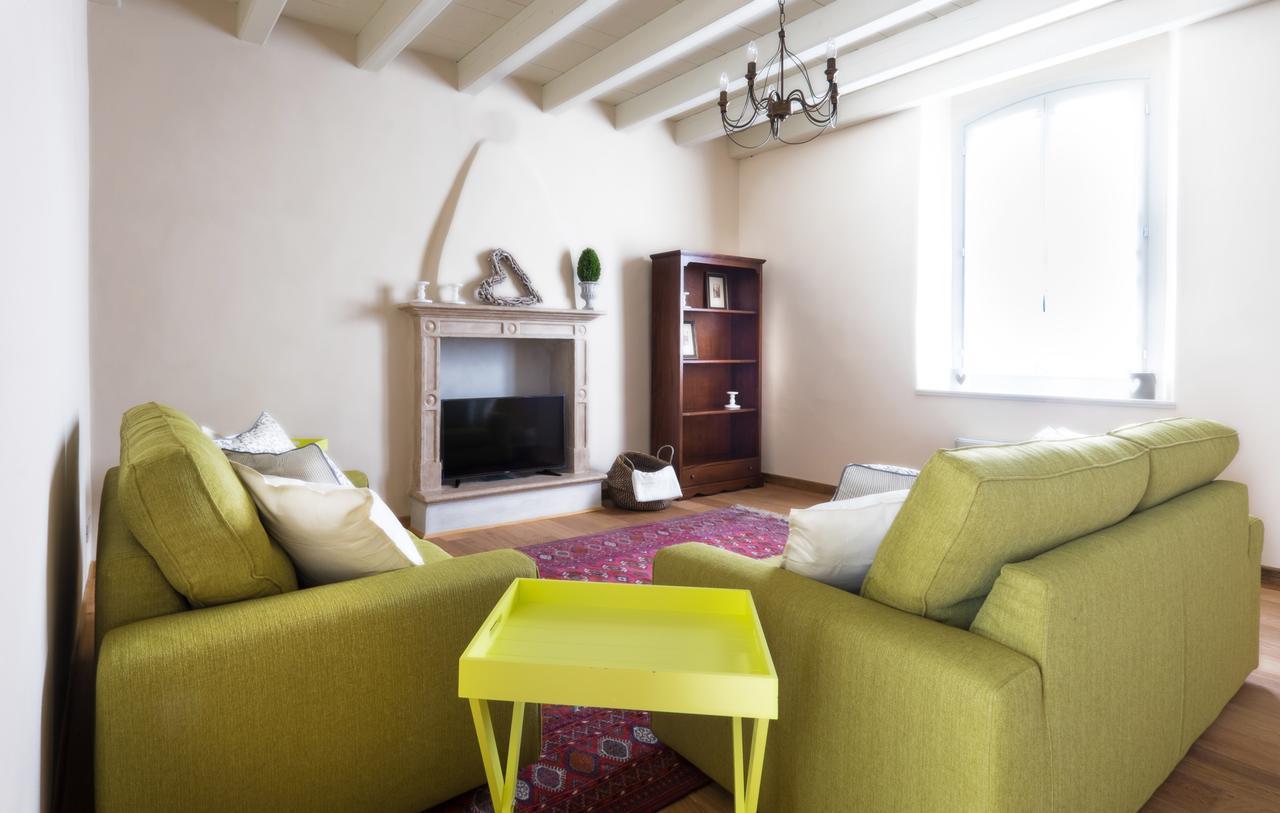 Dall Ingles Bed & Breakfast Cavriana Bagian luar foto
